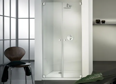 Dusche HSK im U-Profil mit zwei Glas-Pendeltüren 